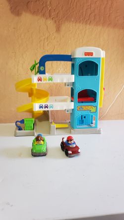 Toy Car Garage Playset.