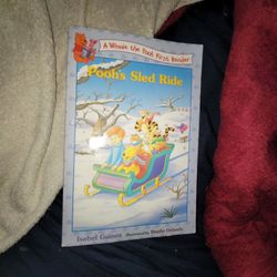 Pooh's Sled Ride Book 