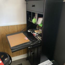 A Very Cute Secretary Desk