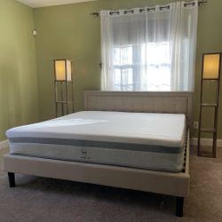 Helix Plus, Queen, Cover: Original Cover, Top Layer: Standard Layer Like New, Excellent Condition