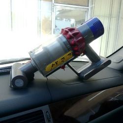 Dyson Vacuum 