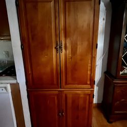 Free Computer Armoire