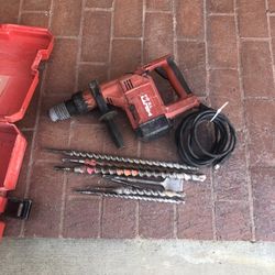 Hilti TE24 Hammer Drill Good Condition