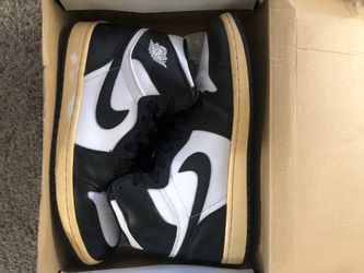 Air Jordan 1 Retro High Black White