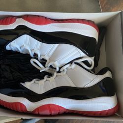 Almost New! JORDAN 11 Lows 