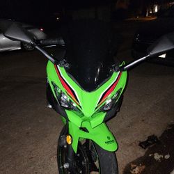 2023 Kawasaki Ninja 400