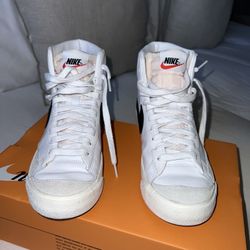 Nike Blazer Mid ‘77  SZ 7