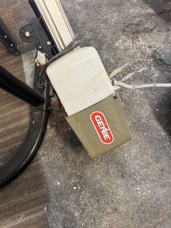 1/2 HP  genético garage motor with remote /c