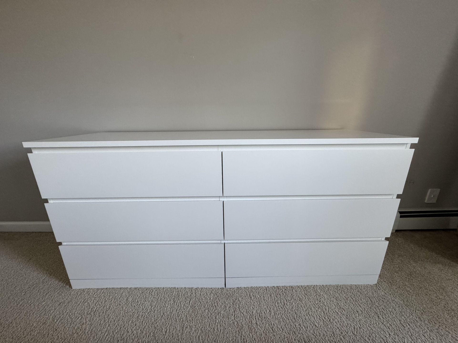 White 6-Drawer Dresser
