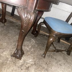 antique table and 4 chairs