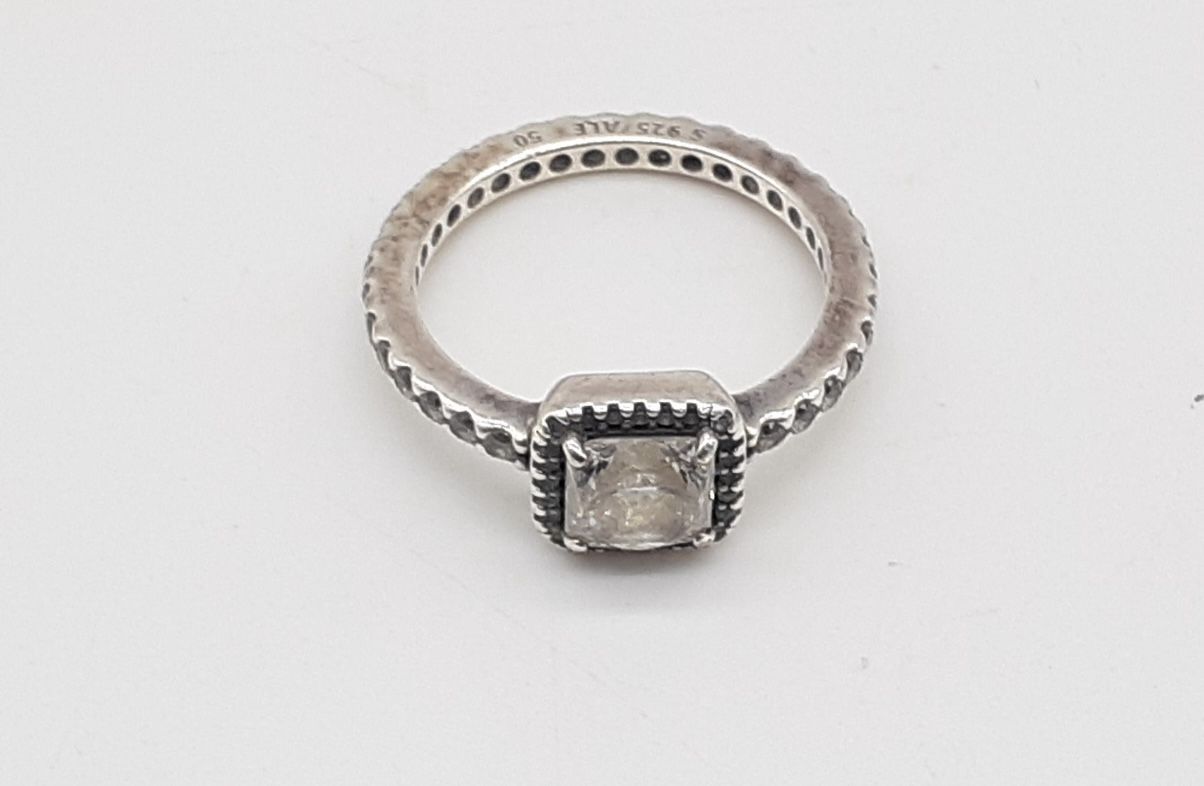 Pandora ring Sz 5