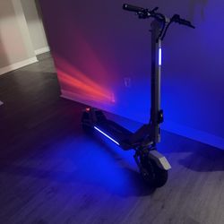 Go Trax E- Scooter 