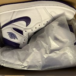 Jordan 1 High Og “WMNS Court Purple “ size(11W/9.5M). DS(New). Now Available!! $150. Cash or B/O. UNDER -RETAIL STEAL ‼️