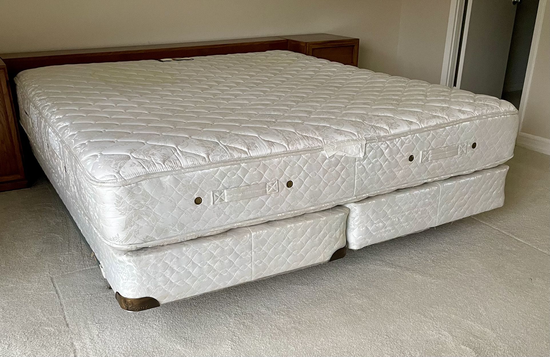 Stearns & Foster King Mattress & Box Springs for Sale in San Diego, CA