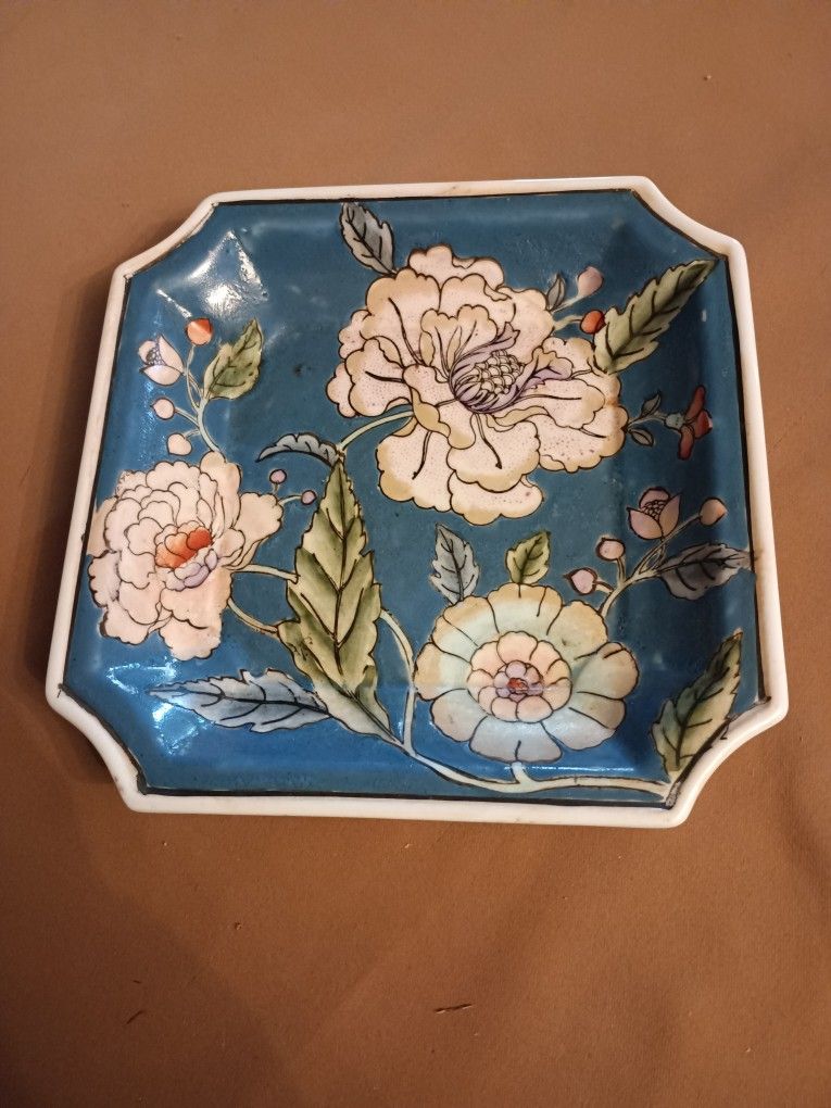 Vintage Macau Porcelain Decorative Square Plate Hand Painted (335)
