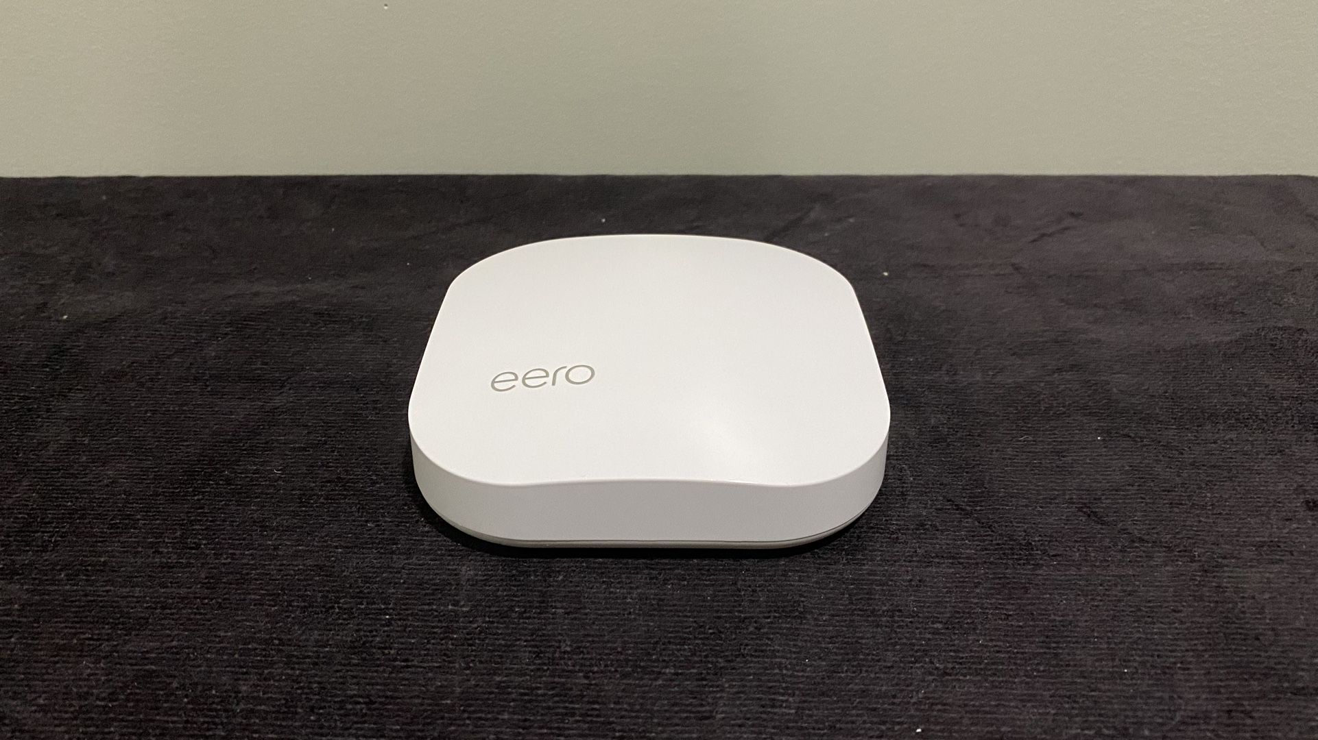 eero Pro Mesh WiFi Router (2 gen)