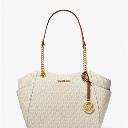 NWT Michael Kors Jet Set Vanilla Purse