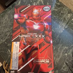 Iron Man Mark LXXX Hot Toys Action Figure