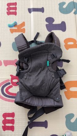 Infantino baby carrier