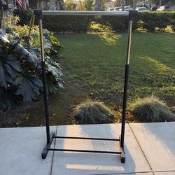 Adjustable Clothing rack