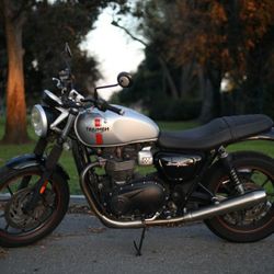 2016 Triumph Street Twim
