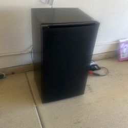 Small Hisense Fridge 