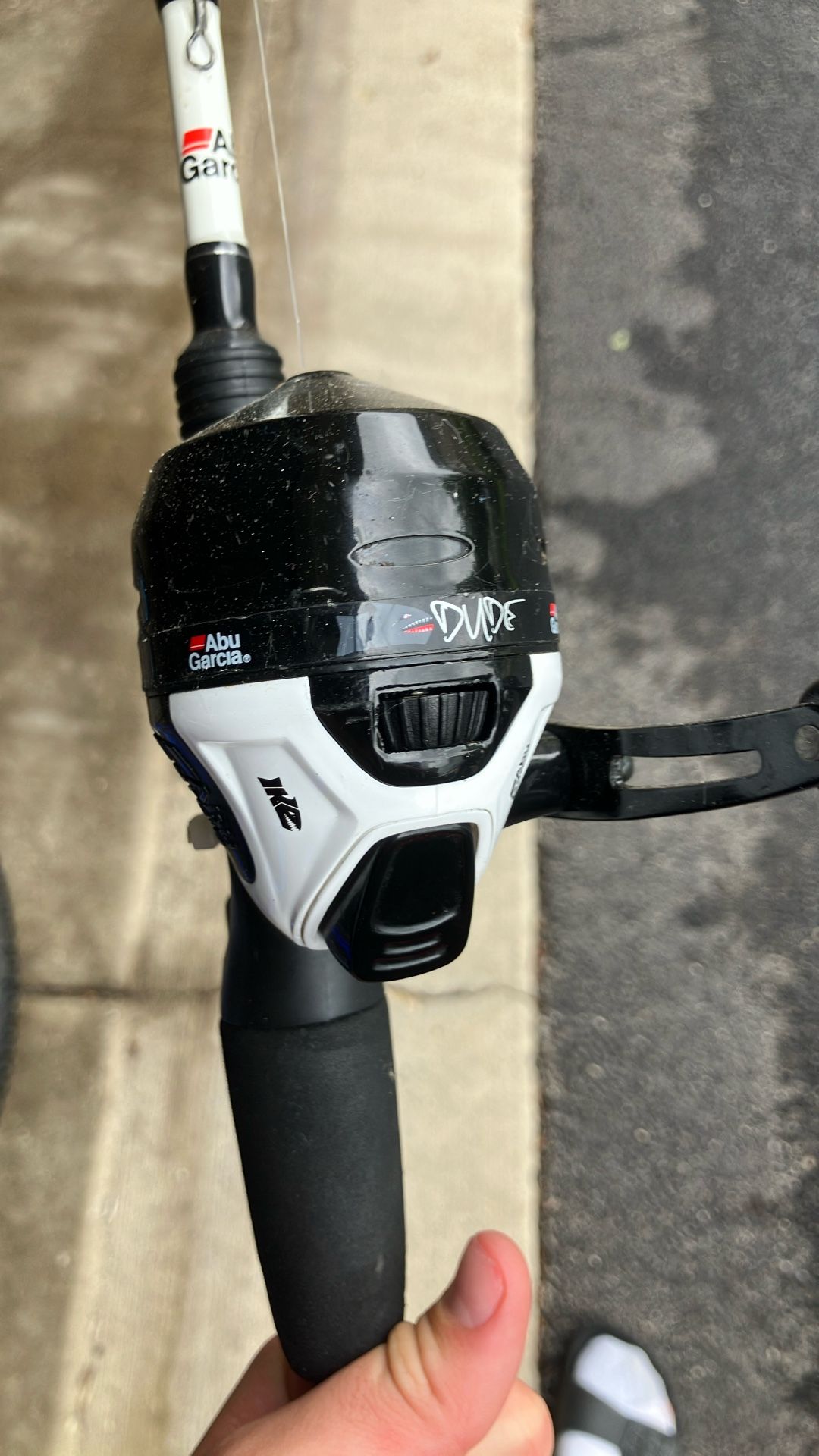 Fishing pole, great condition, never used it