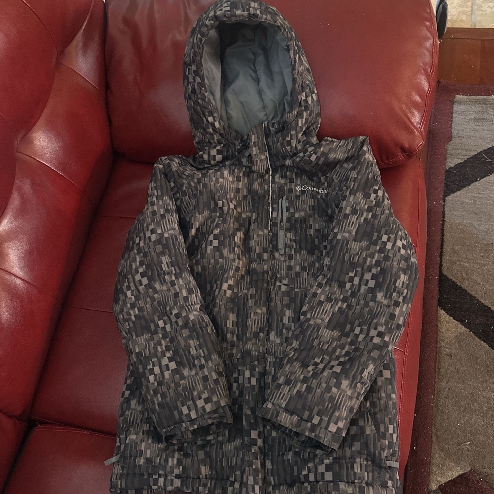 Boys Columbia Jacket Size Medium (10/12)