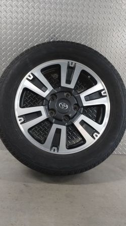 1 TOYOTA 20" WHEEL SPARE LIKE NEW  WITH TPMS SENSOR AND USED TIRE