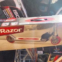 Razor scooter Brand new in the box $20