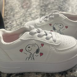 Toddle shoes