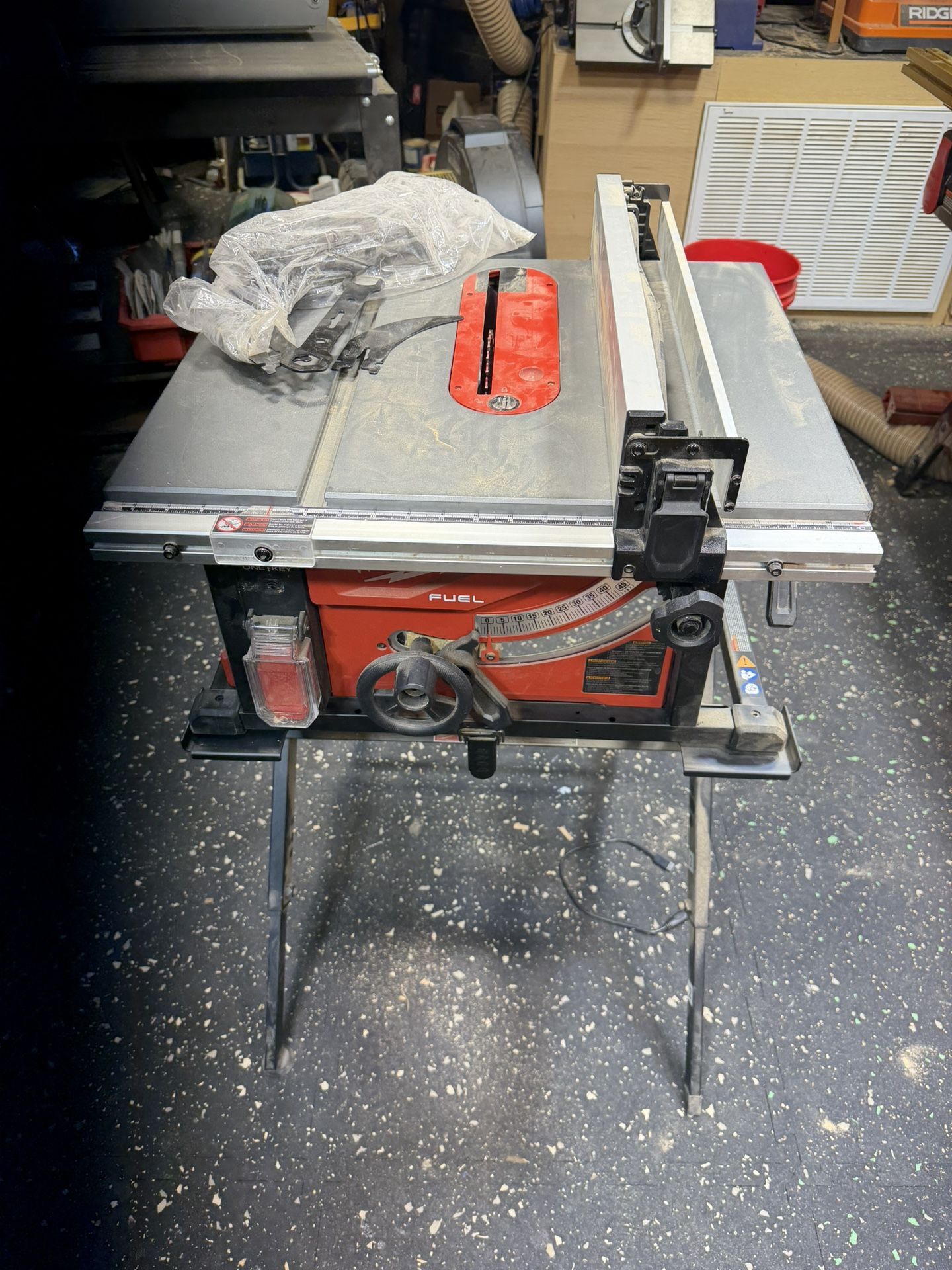 Milwaukee Fuel Portable Table Saw