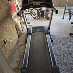 Nordic Track Commercial Treadmill 