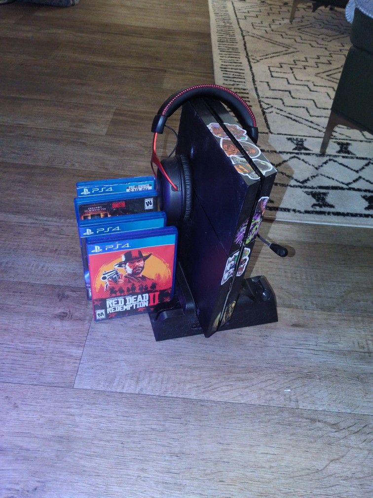 PS4 Console
