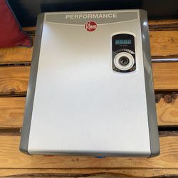 Performance 18 kW 3.51 GPM 240-Volt Self-Modulating Electric Tankless Water Heater