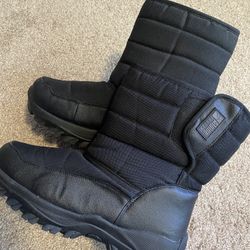 Men’s Snow Boots - Size 12