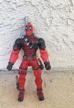 Deadpool figurine
