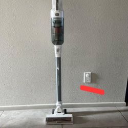 Black & Decker Cordless Vaccum Rechargeable 