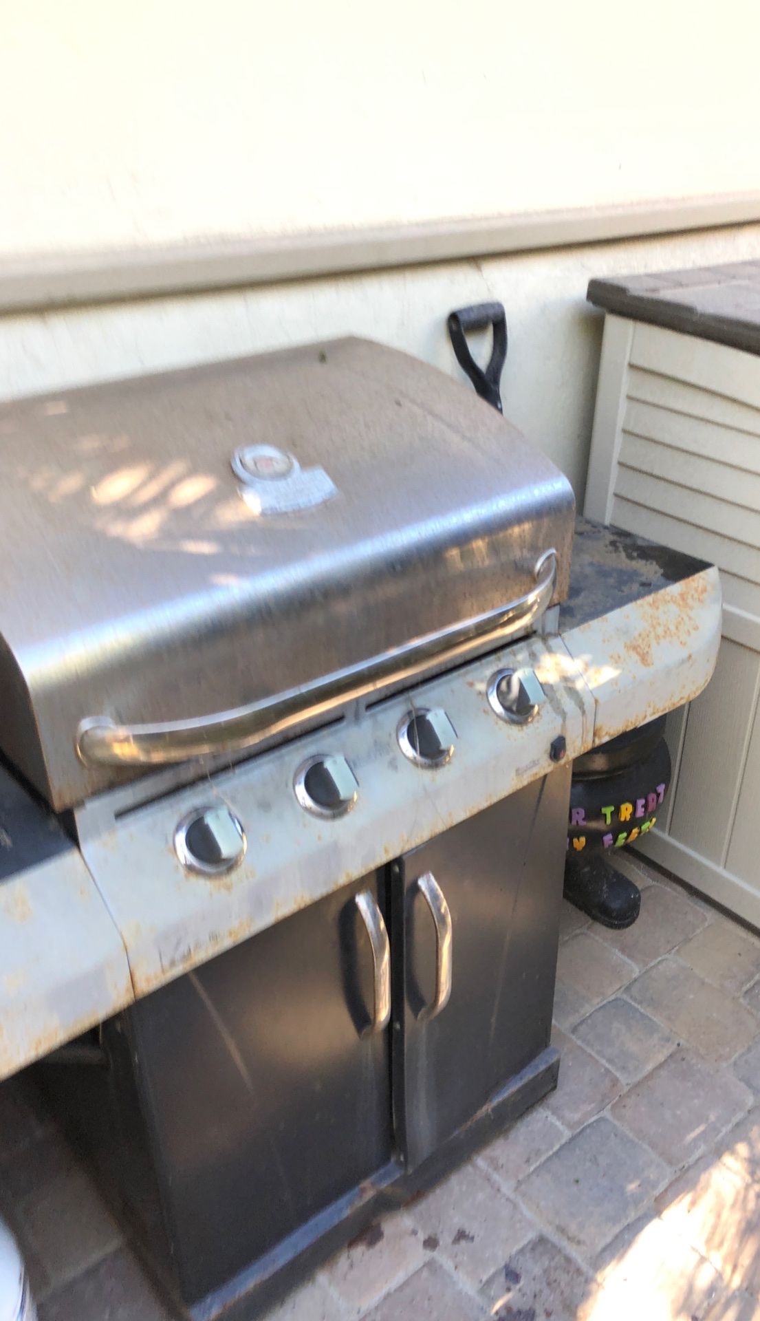 Char Broil Propane BBQ Grill