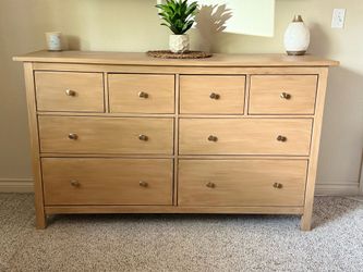 Spacious 8 Drawer Dresser