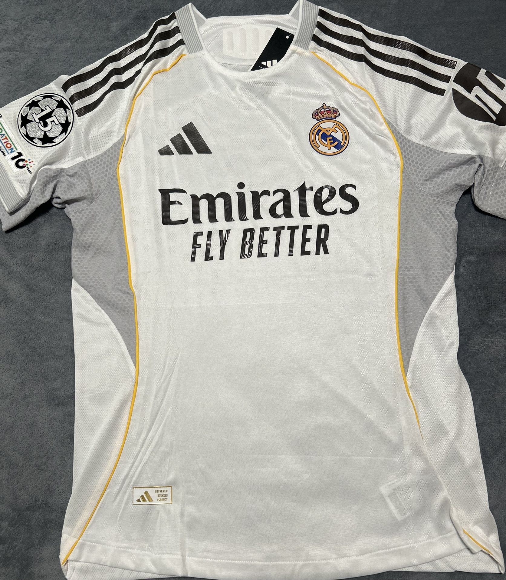 25/26 Home Real Madrid Jersey Size XL