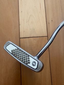 Odyssey V-Line Putter