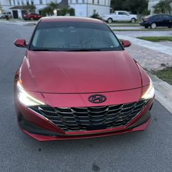 Hyundai Elantra Limited 2023