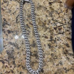 moissanite 24 cuban chain