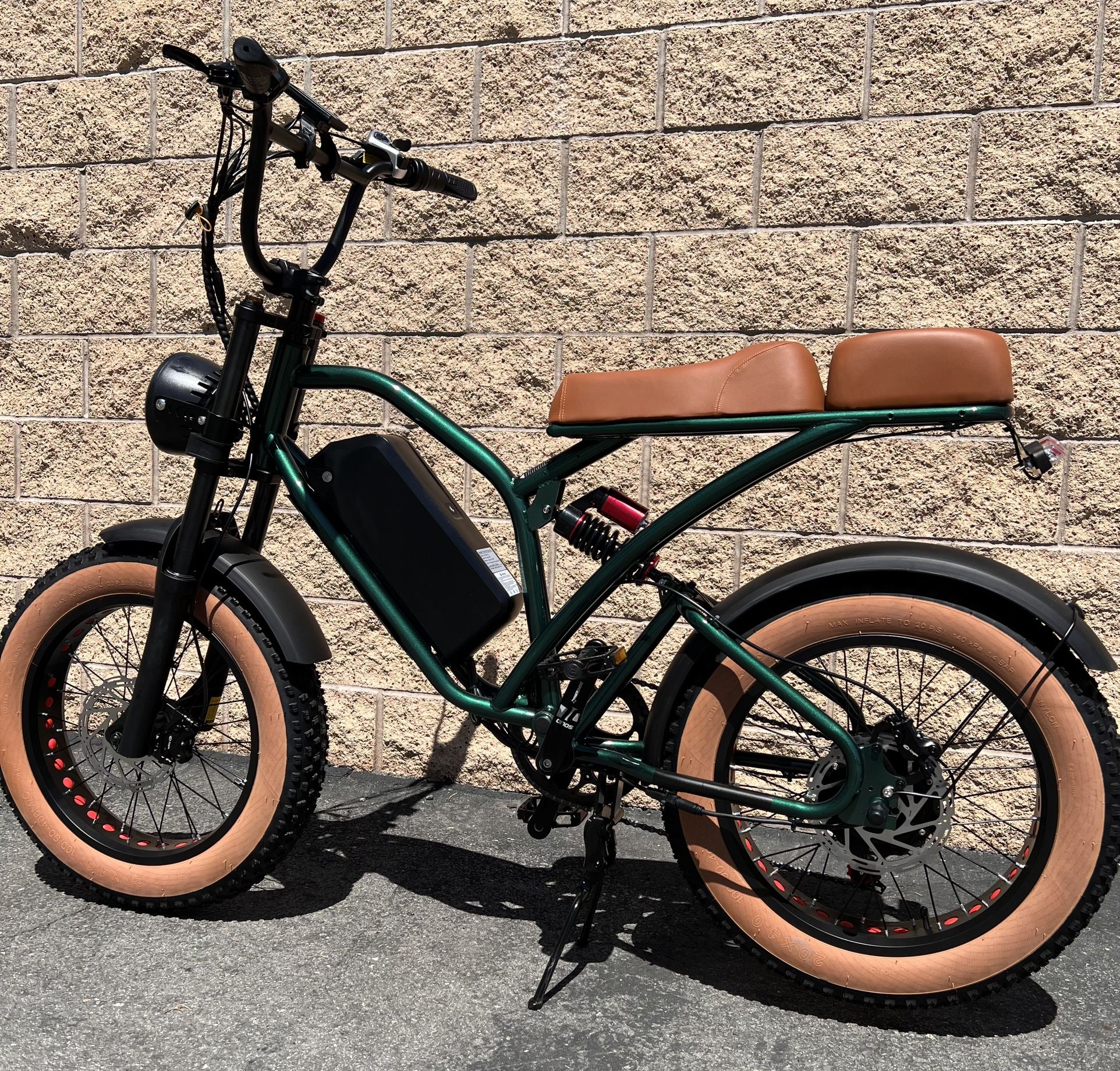 1000 Watt Electric Chopper Retro/70’s Style Ebike Hydraulic Brakes (Full Suspension) 25ah Battery (Black-or-Green)