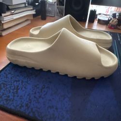 Yeezy Slides