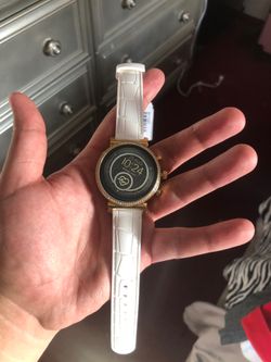 MK women watch