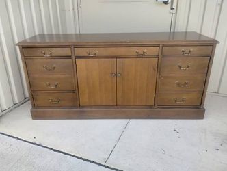 Vintage 1980's Credenza / TV Stand - Made by Boling in NC!