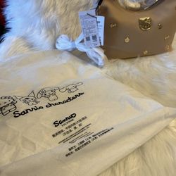 Hello Kitty Purse