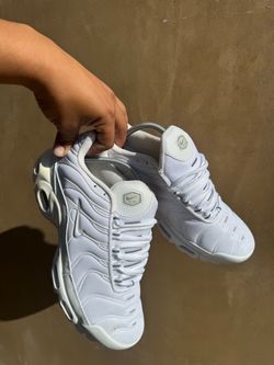Nike Air Max Plus Vapormax Size 9.5 US TN Sneakers Triple White